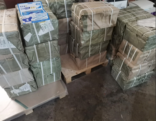 �������